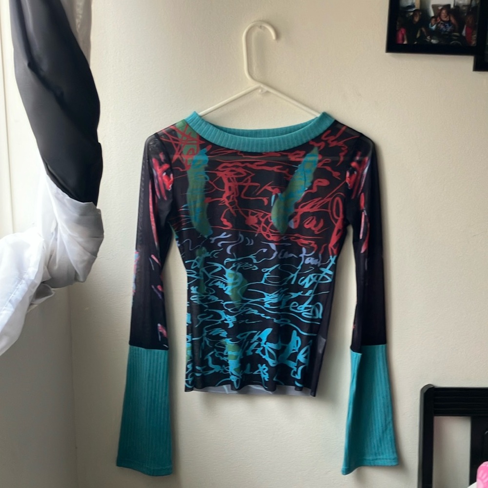 Multicolor Graphic Long Sleeve Top